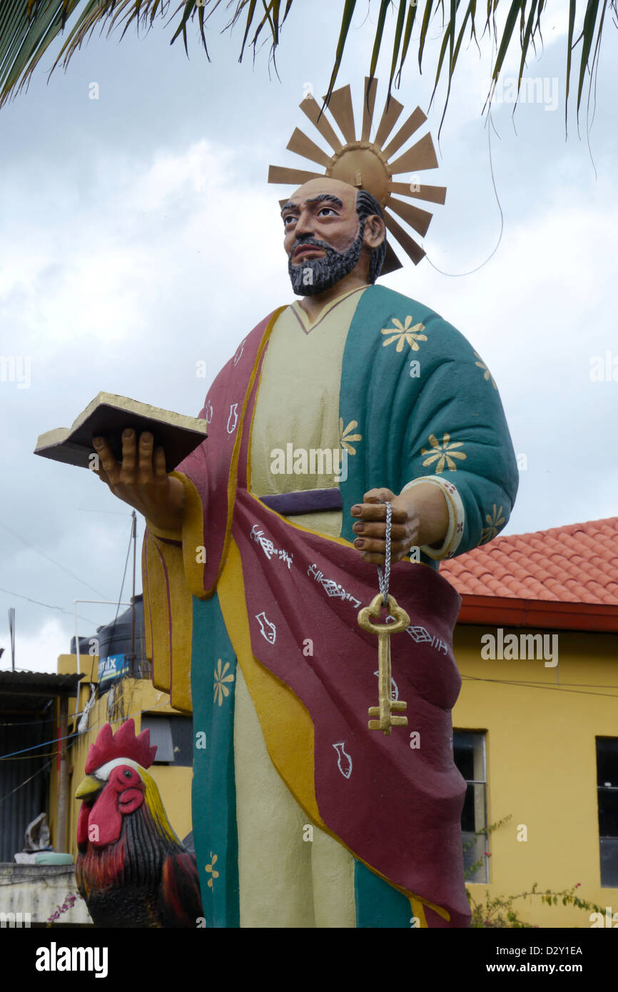 statue san pedro saint st peter latin america central religion catholic christianity 20121106