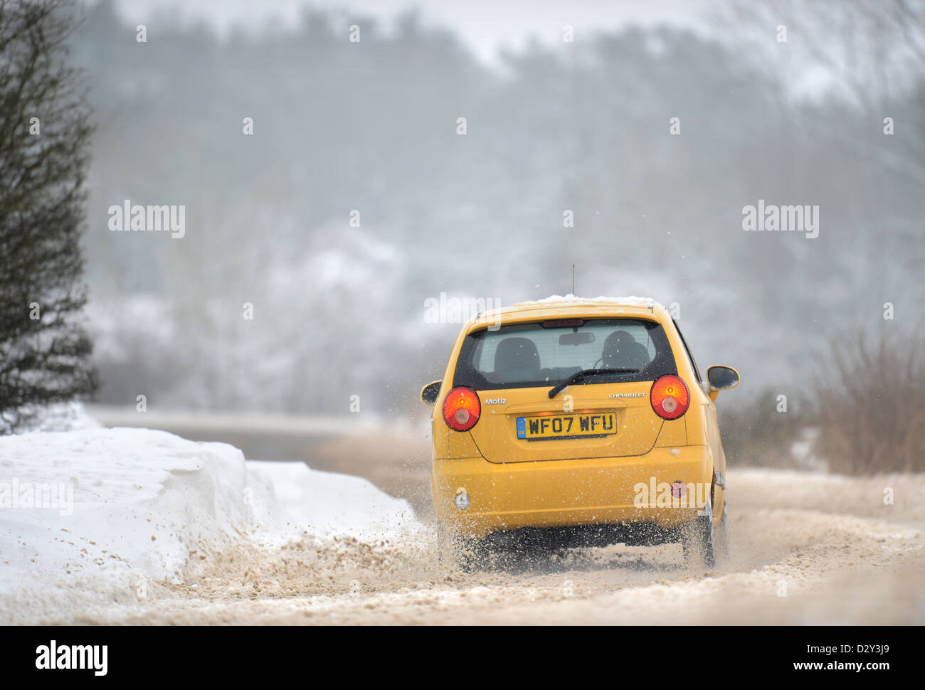 Hazardous roads and driving conditions hi-res stock photography and ...