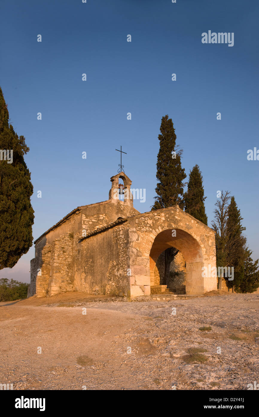 CHAPELLE SAINT SIXTE EYGALIERES PROVENCE BOUCHES DU RHONE FRANCE Stock