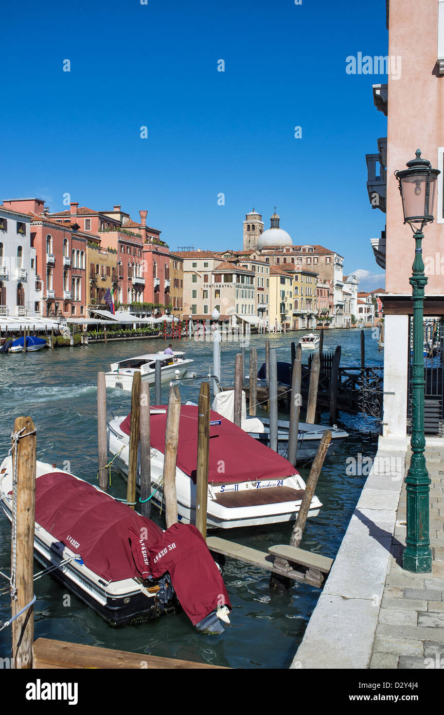 Moored Boats on the Grand Canal in Venice Ilaly Stock Photo - Alamy