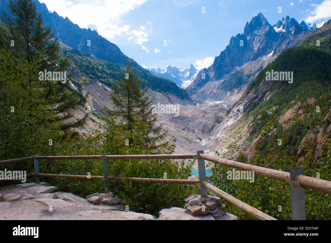 Refuge du chamonix chapeau haute france savoie hi-res stock photography and  images - Alamy