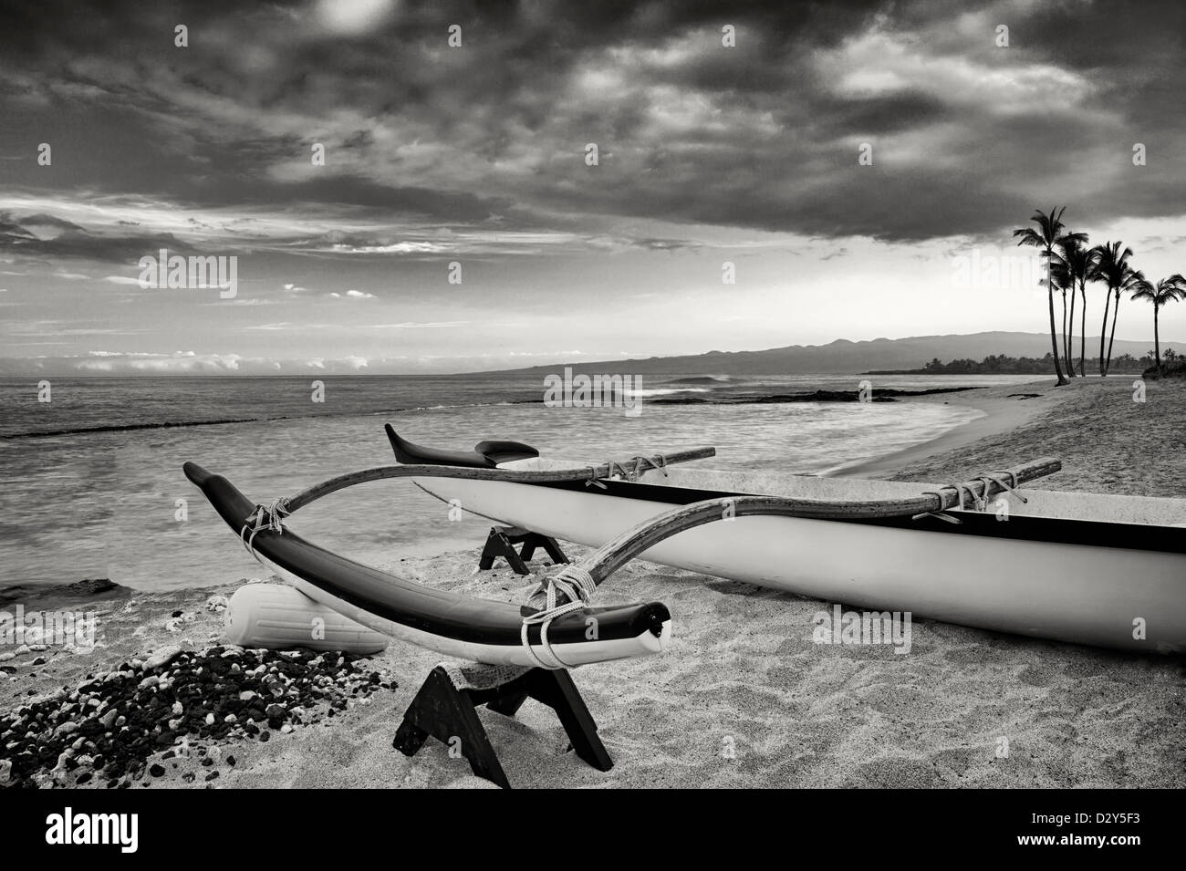 Outrigger canoe hires stock photography and images Alamy