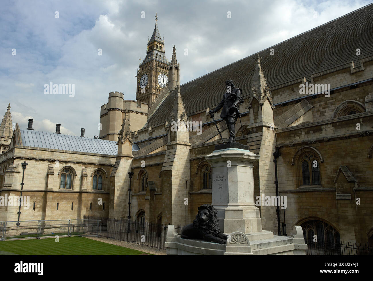 London, UK, statue of Oliver Cromwell outside Westminster Hall Stock Photo