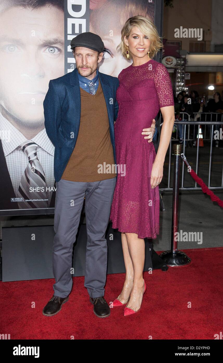 Jenna Elfman, Bodhi Elfman at arrivals for IDENTITY THIEF Premiere, Regency  Village Westwood Theatre, Los Angeles, CA February 4, 2013. Photo By:  Emiley Schweich/Everett Collection Stock Photo - Alamy