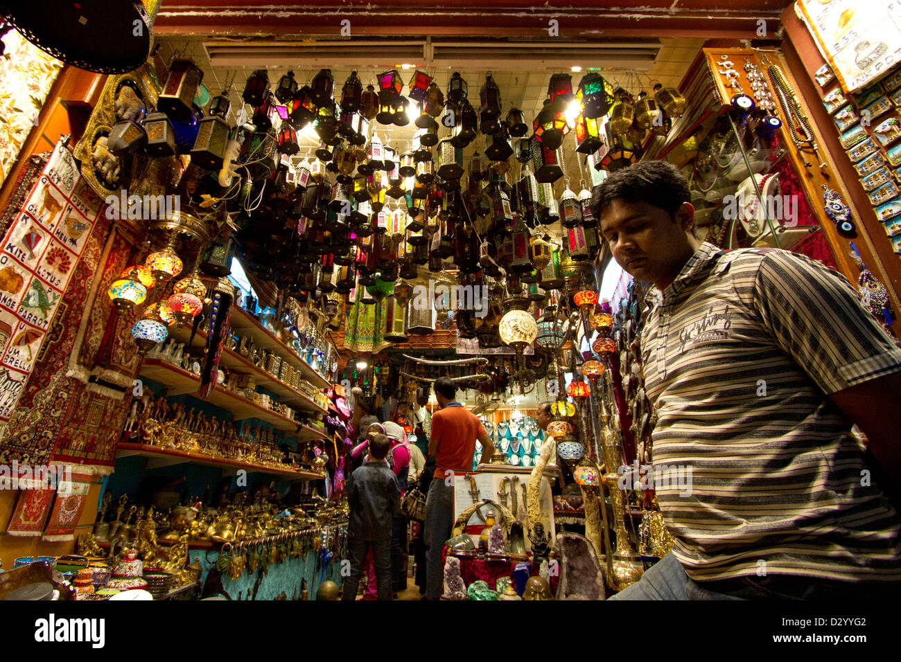 Turkish Lamp and Shisha Shopping Muttrah Souk Oman Stock Photo - Alamy