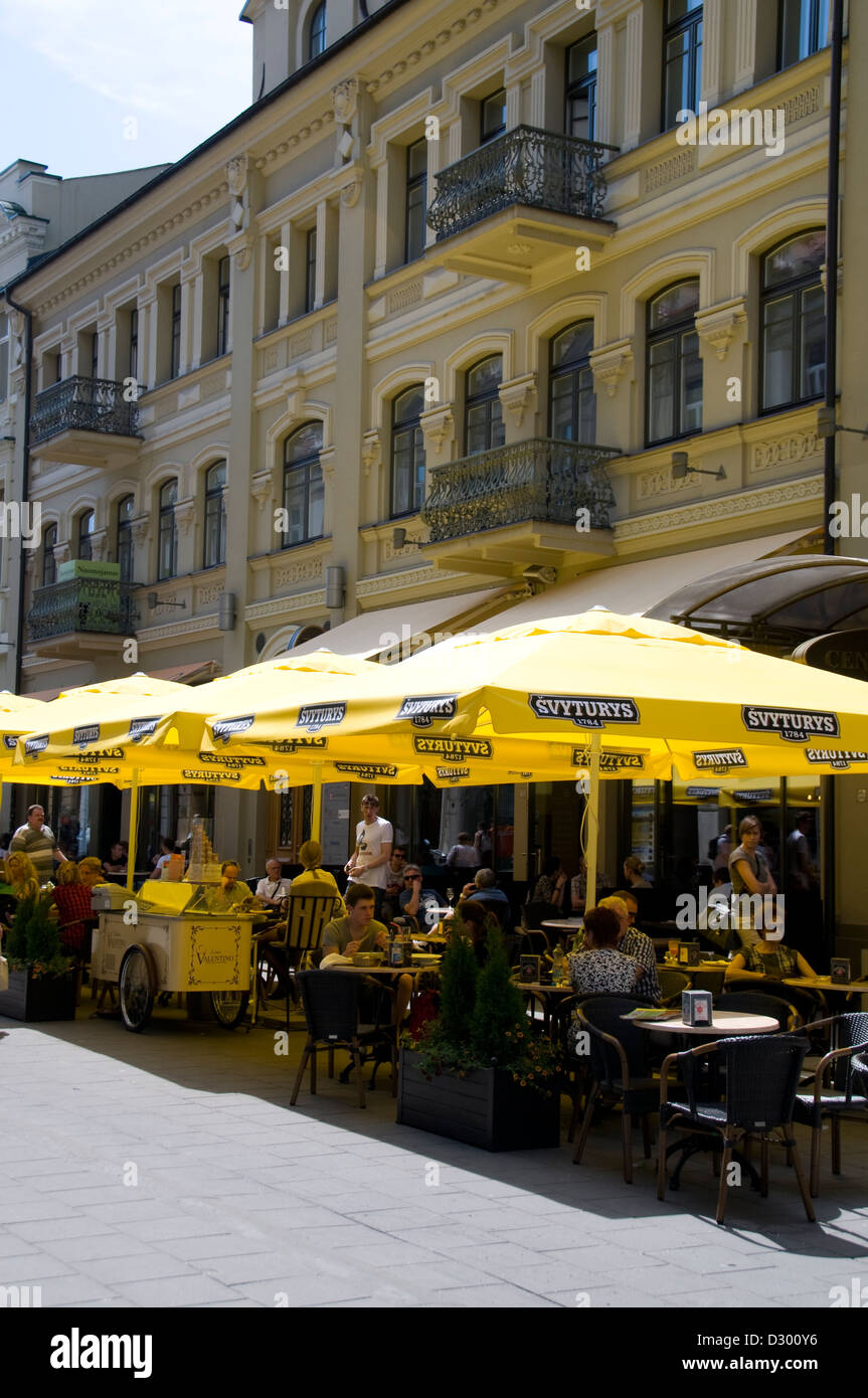 A open-air restaurant on Vilniaus Gatve, Vilnius, Lithuania Stock Photo