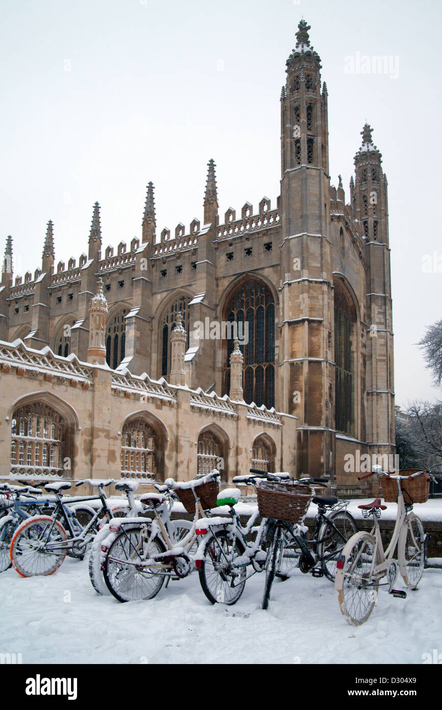 Kings College and bikes in the snow Stock Photo