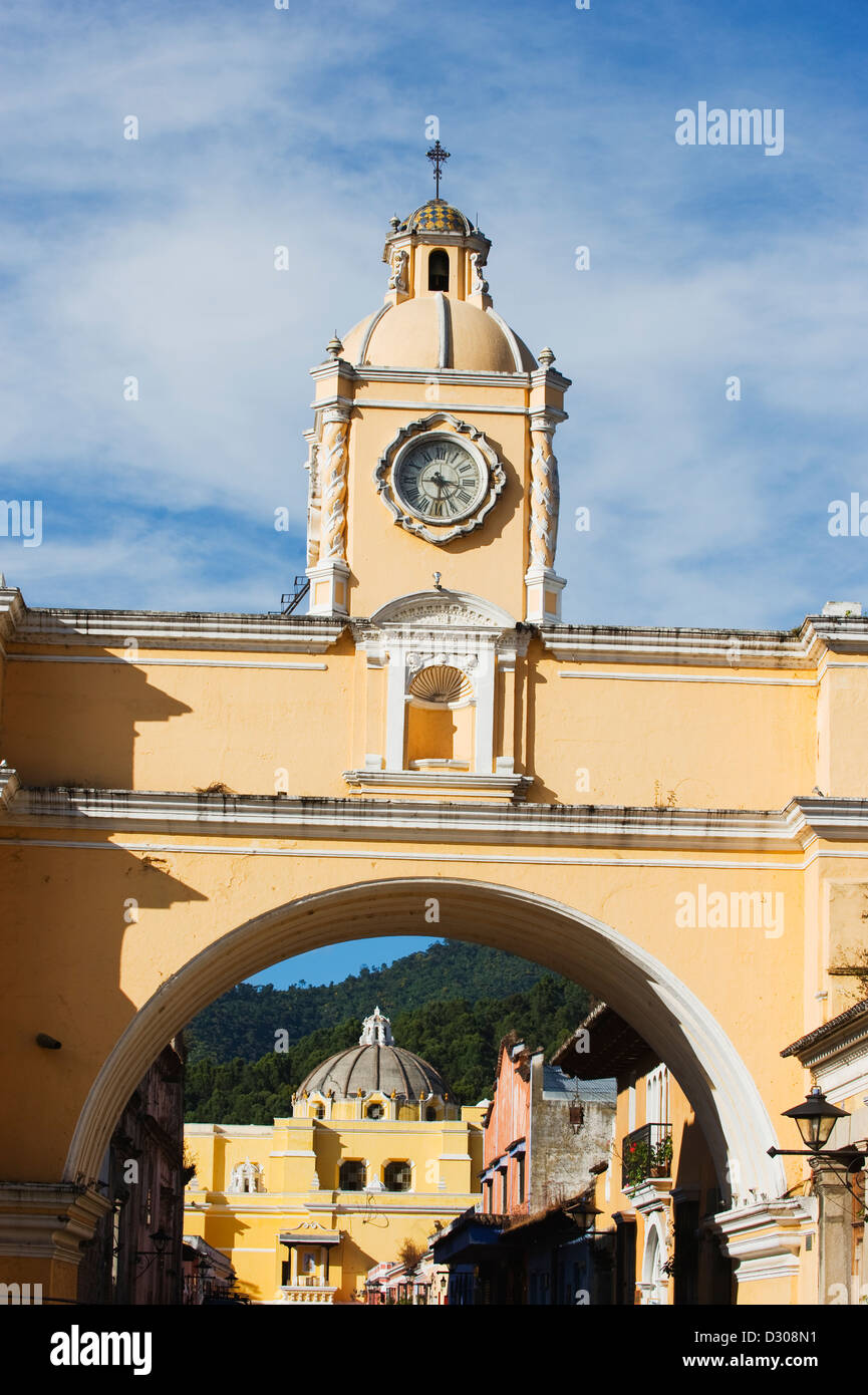 El Arco de Santa Catalina, Antigua, Guatemala, Central America Stock Photo