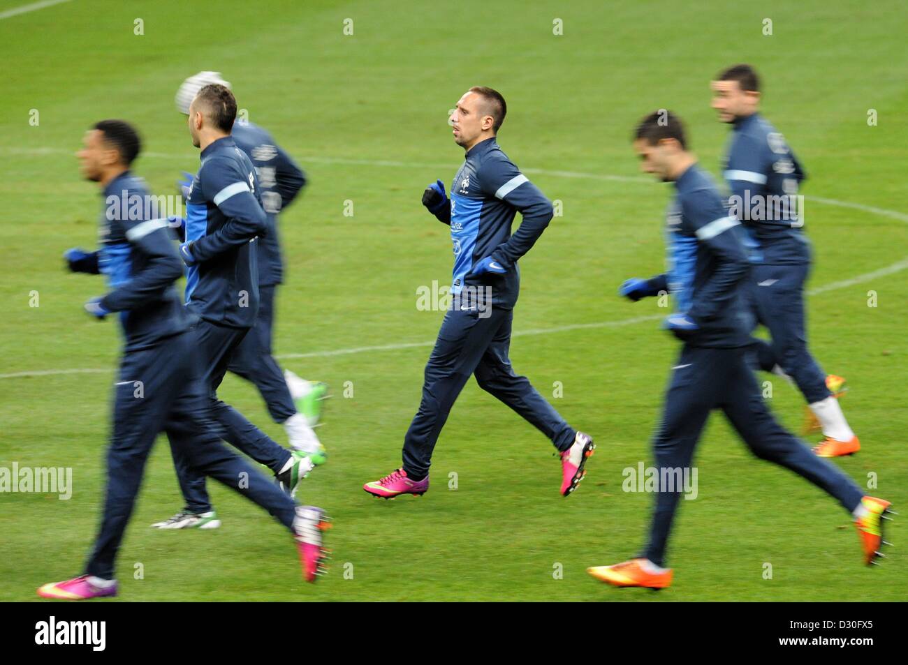Paris, France. 5th February 2013. France's Frank Ribery (C) takes part in French national soccer team practice at the Stade de France in Paris, France, 05 February 2013. German will play France on 06 February 2013. Photo: ANDREAS GEBERT/dpa/Alamy Live News Stock Photo