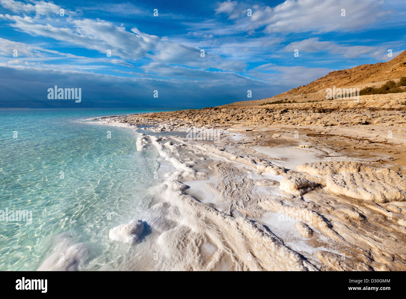 View of the Dead Sea coastline on a sunny day Stock Photo