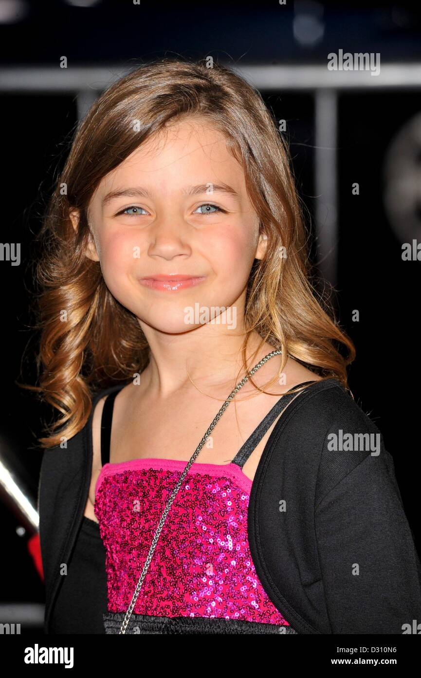 Mimi Kirkland at arrivals for SAFE HAVEN Premiere, Grauman’s Chinese