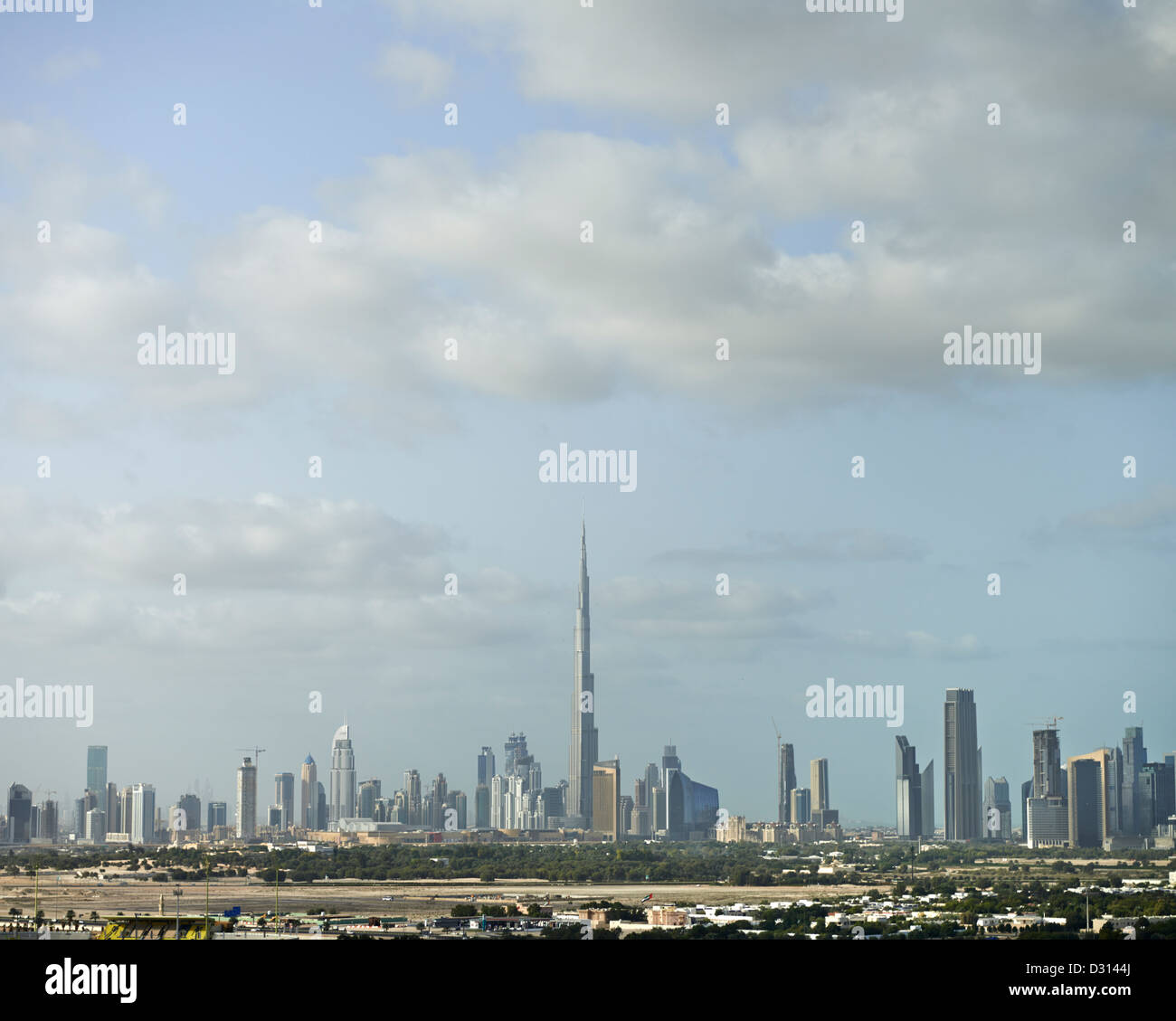 Dubai Smog High Resolution Stock Photography and Images Alamy