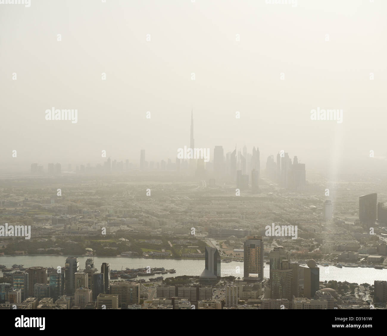 Dubai smog hires stock photography and images Alamy