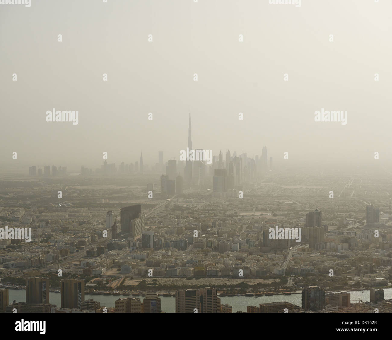 Dubai Smog High Resolution Stock Photography and Images Alamy