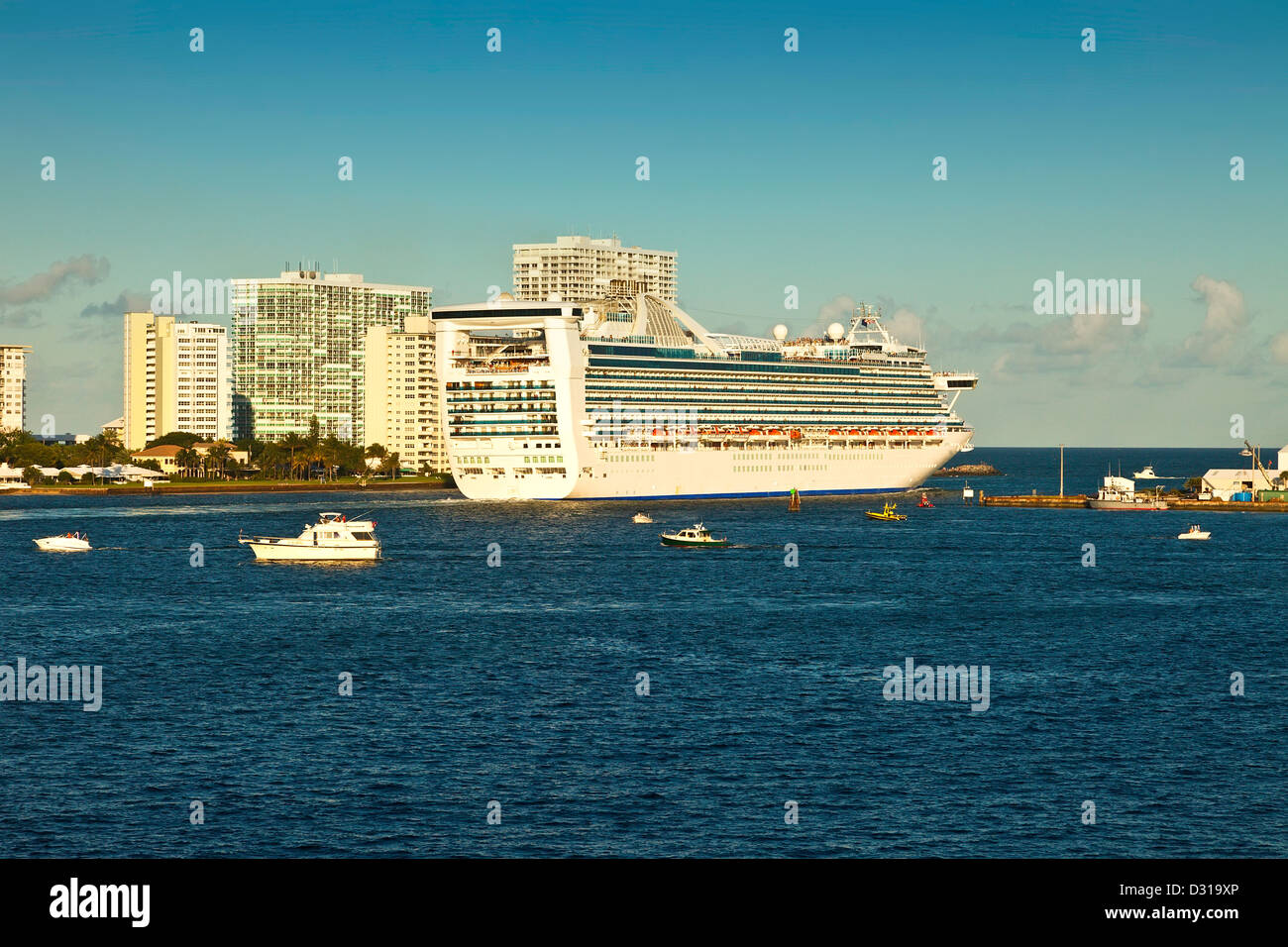 Cruise ship entering leaving Ft. Lauderdale and entering Atlantic Ocean Stock Photo