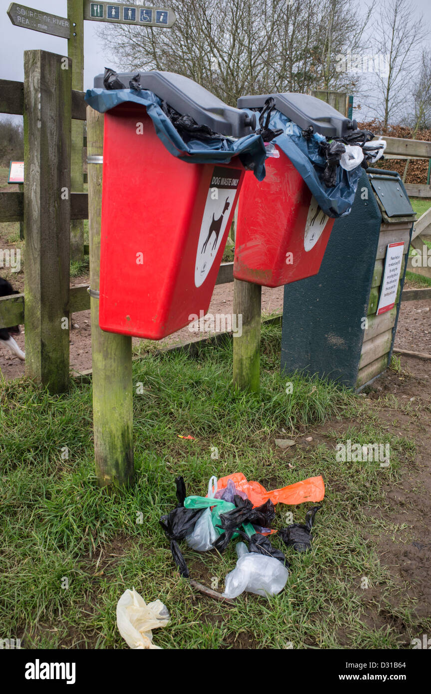 Dog waste bins hires stock photography and images Alamy