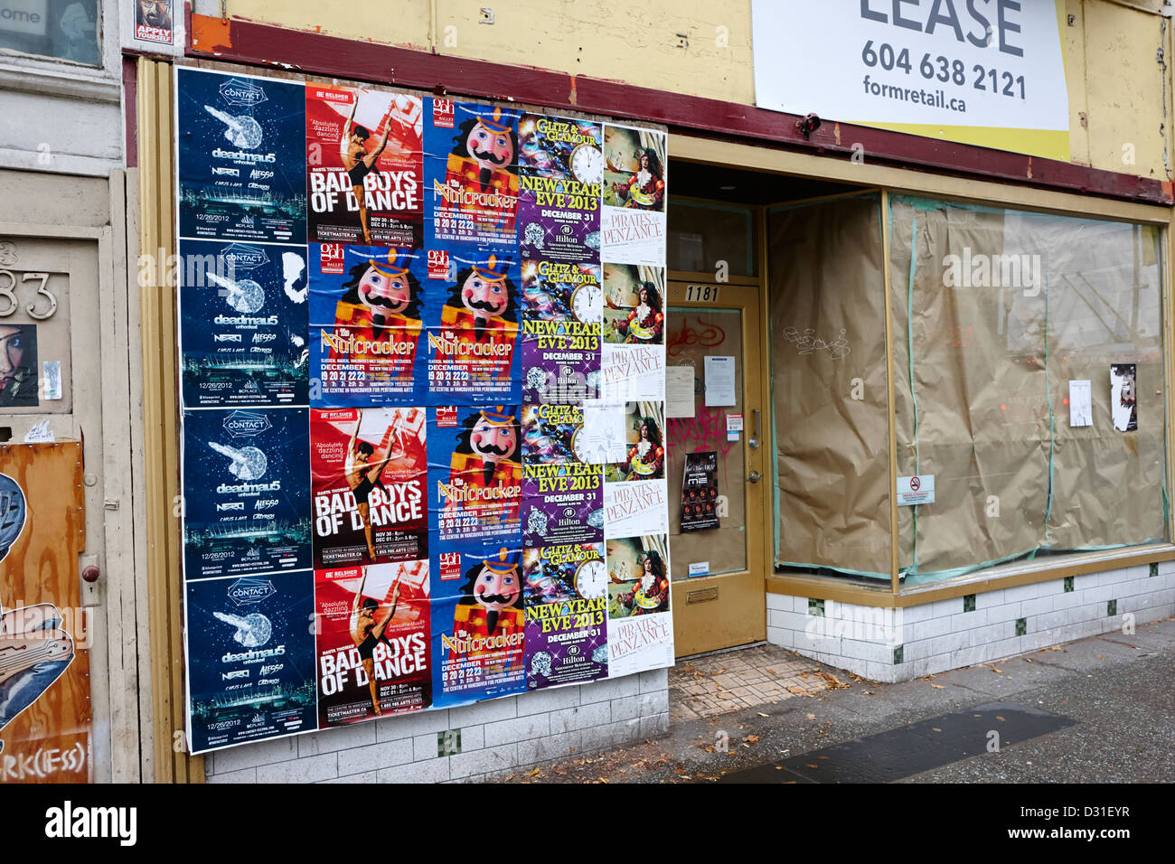 Empty posters hires stock photography and images Alamy