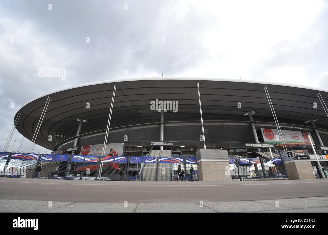 The national soccer stadium Stade de France is seen in Paris, France, 06 February 2013. Photo: Andreas Gebert Stock Photo