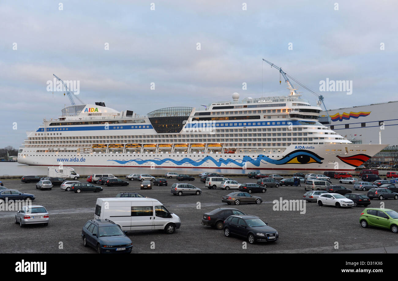 The cruise ship 'AIDAstella' lies at the outfitting pier of shipyard Meyer Werft in papenburg, Germany, 06 February 2013. The ship is scheduled to be transfered to the North Sea on the weekend. Photo: Carmen Jaspersen Stock Photo
