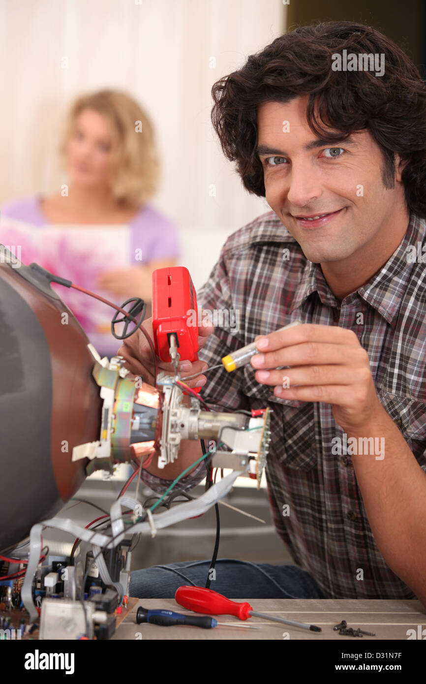 Technician and client tv hires stock photography and images Alamy
