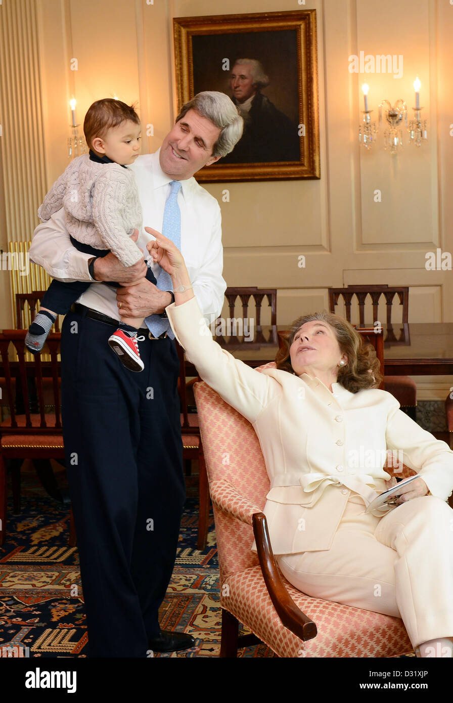 John Kerry Wife Heinz Ketchup Heiress Hospitalized