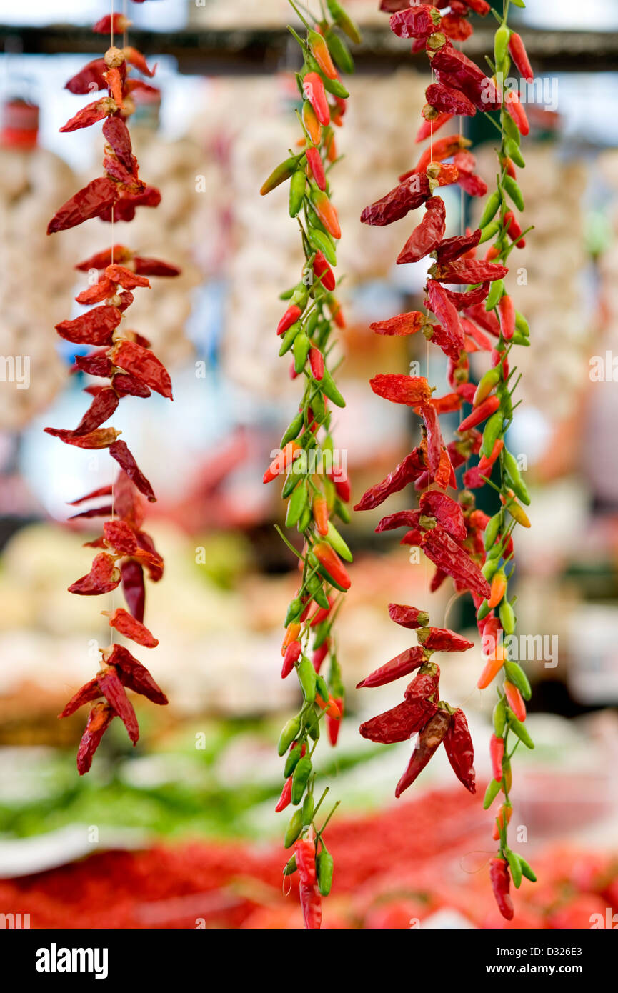 Chilli strings hi-res stock photography and images - Alamy