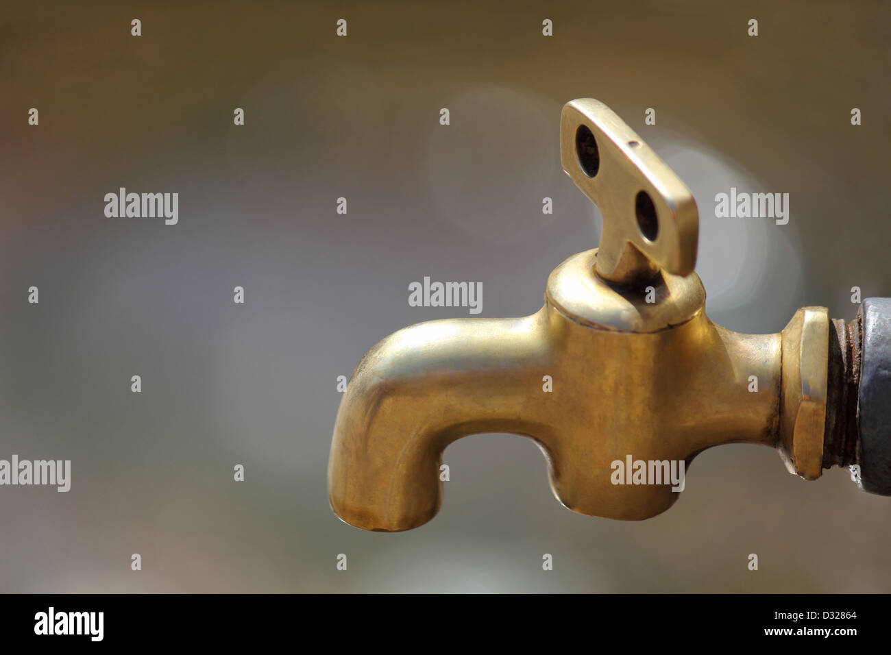 Copper pipe with tap hires stock photography and images Alamy