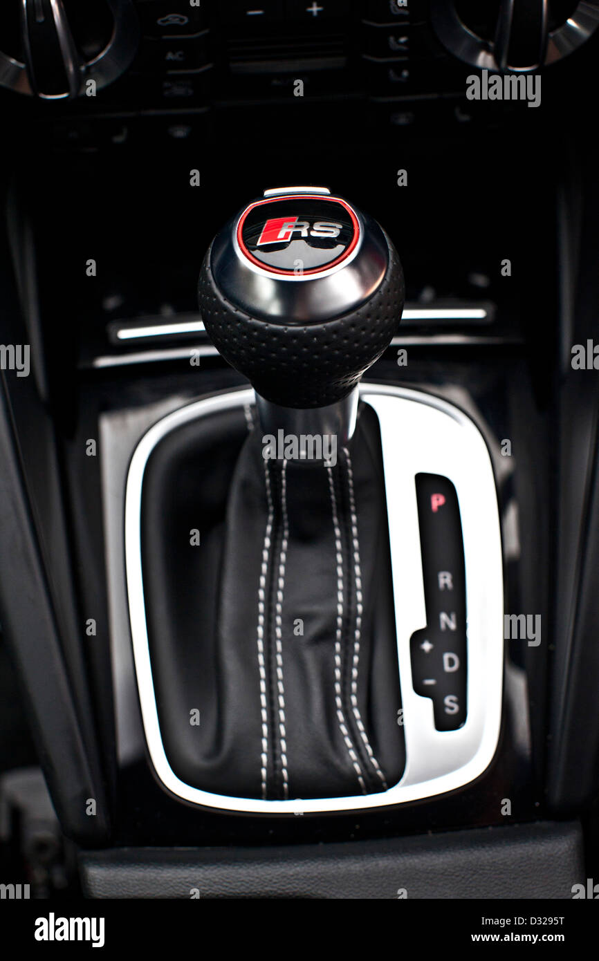 Gear stick hi-res stock photography and images - Alamy
