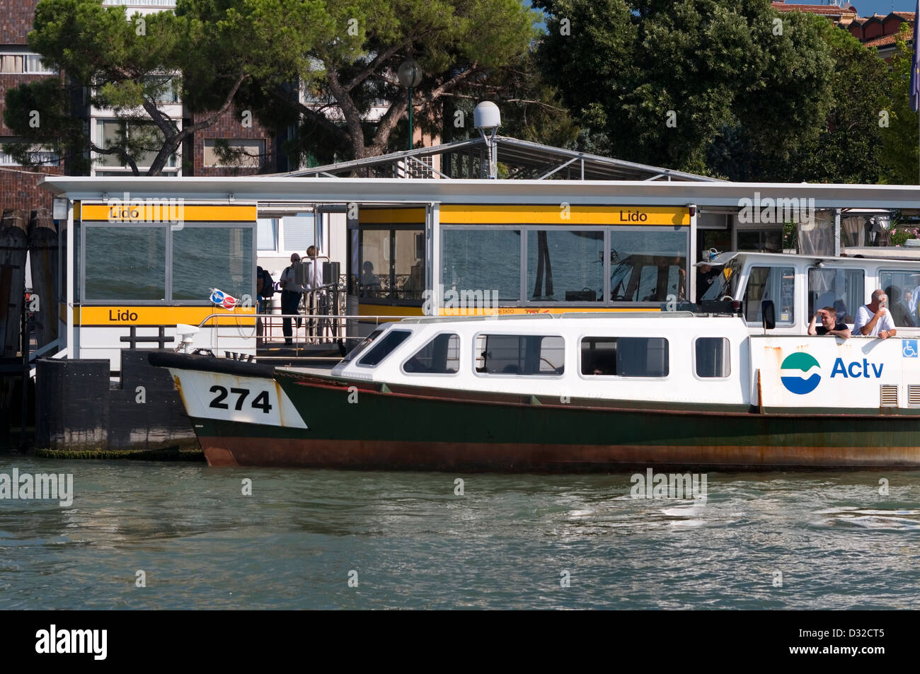 A Vaporetto water bus At The Lido Stop Lido Venice Italy Stock a-vaporetto-water-bus-at-the-lido-stop-lido-venice-italy-stock