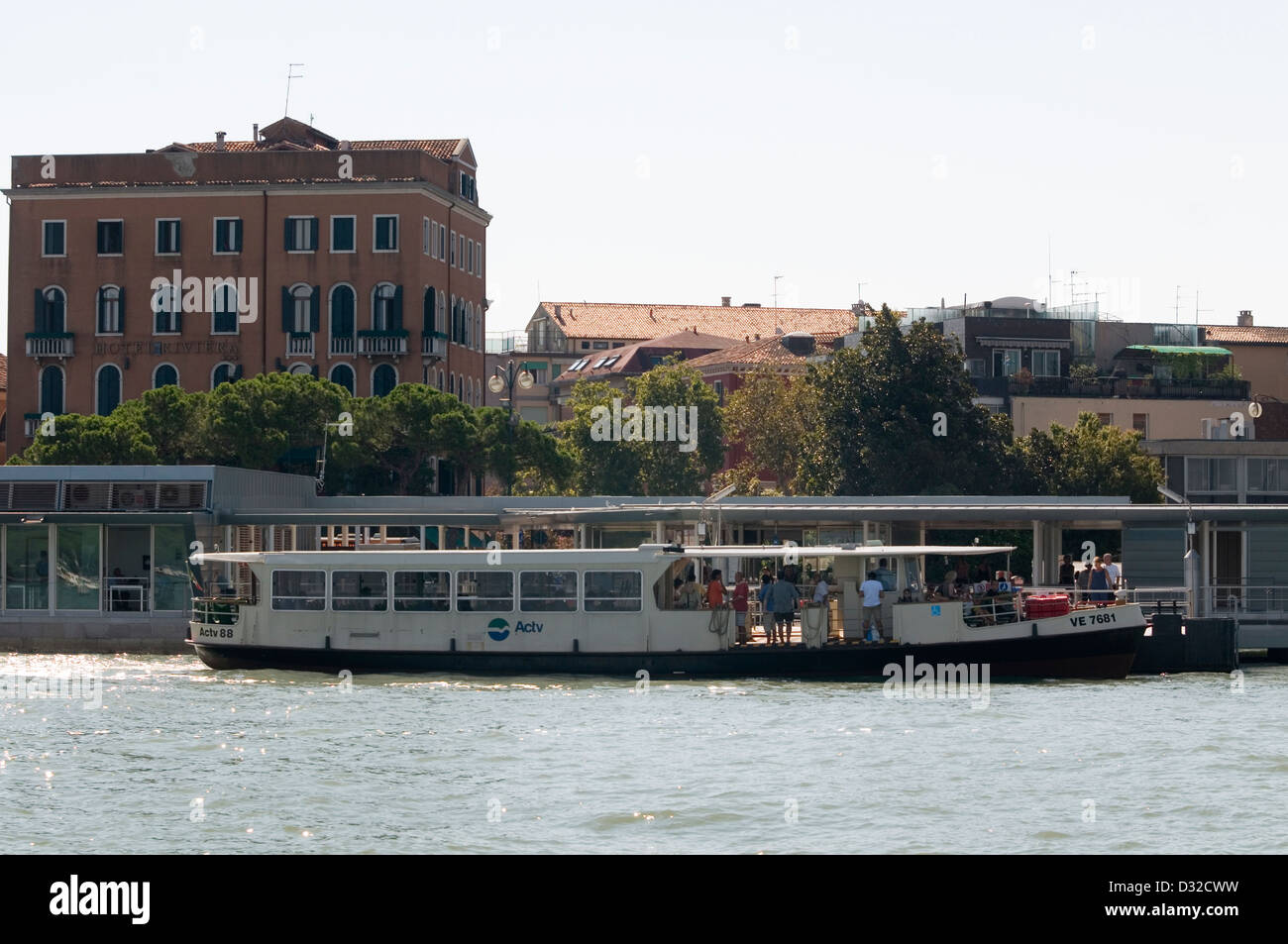Lido venice italy tourists hi-res stock photography and images - Alamy