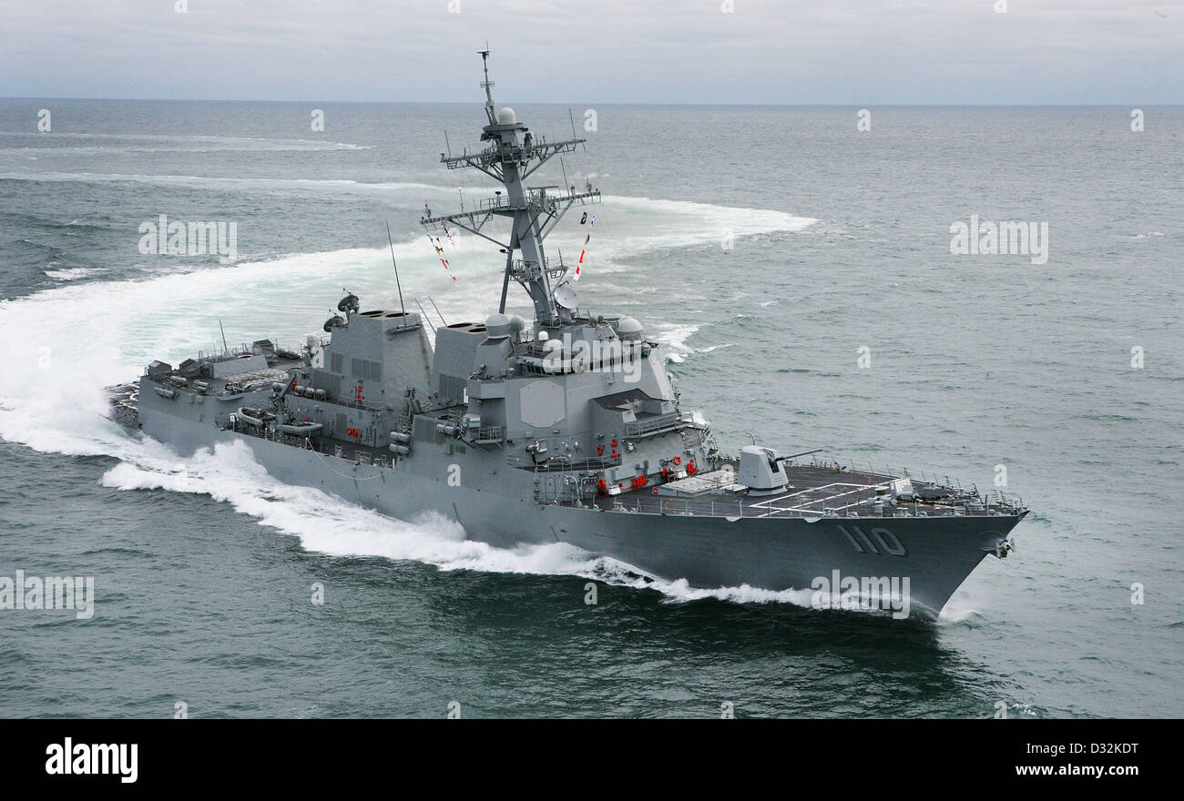 USS William P. Lawrence (DDG 110 Stock Photo Alamy