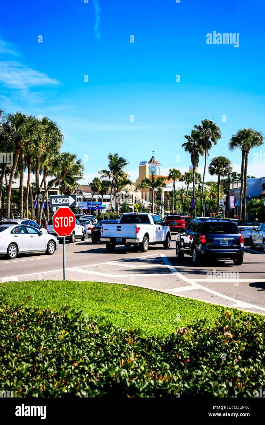 St Armands Circle in Sarasota Florida Stock Photo Alamy