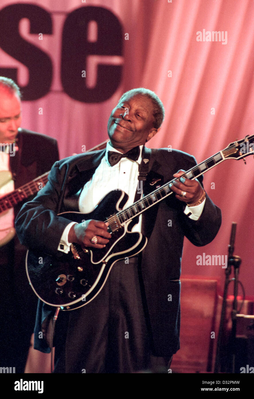 Blues legend B.B. King with his guitar Lucille perform for the first ...