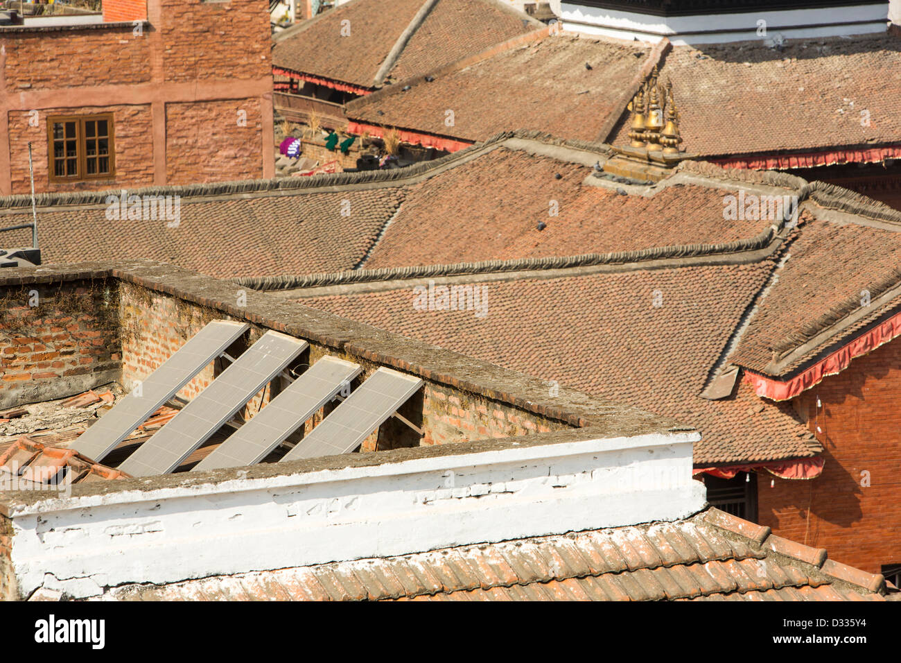 Dusty solar panels hi-res stock photography and images - Alamy