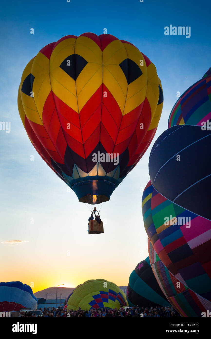 Hot air balloon at the Prosser Ballon Rally in Prosser, Washington