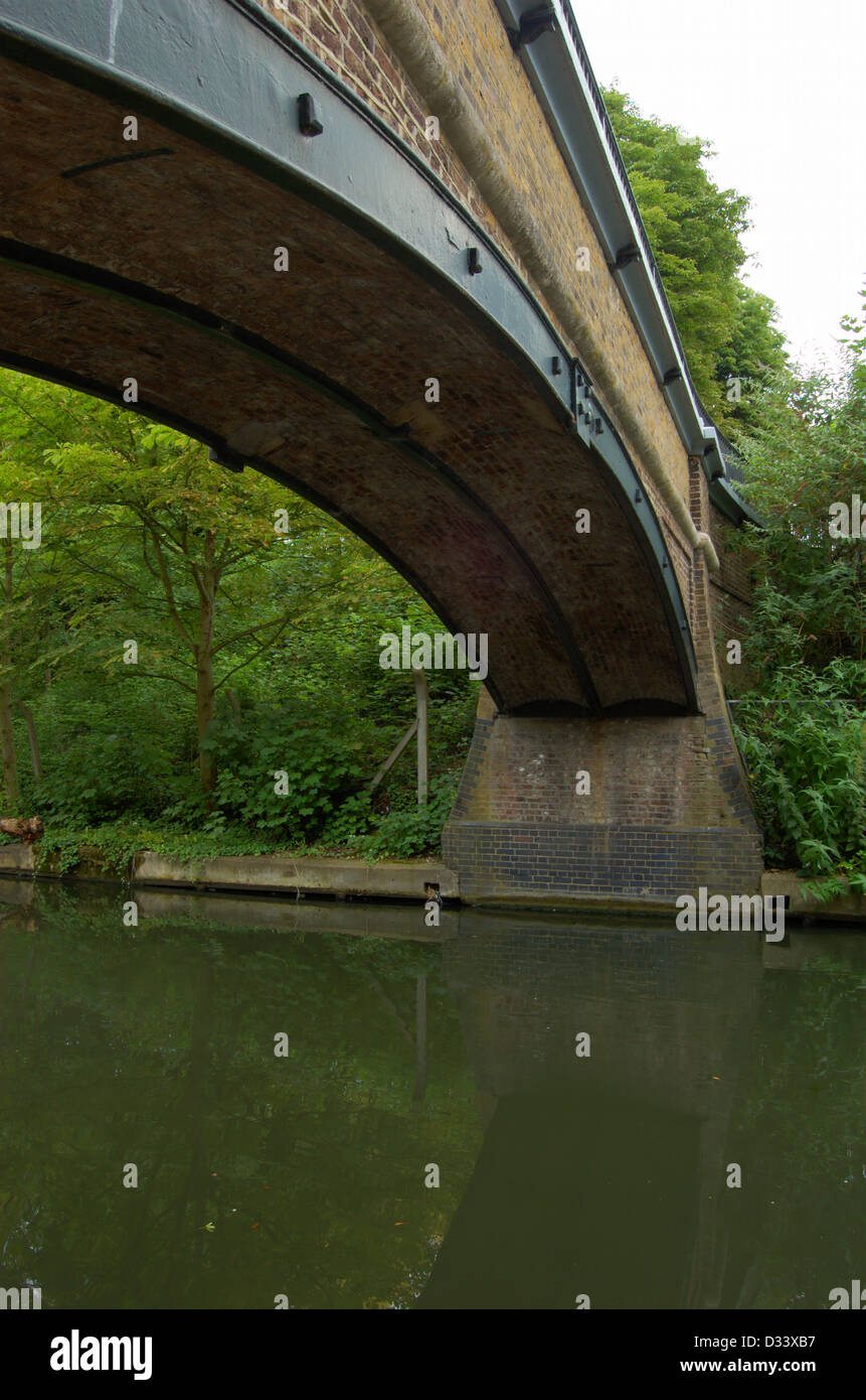 Bridge over the Regents Canal in London, England Stock Photo - Alamy