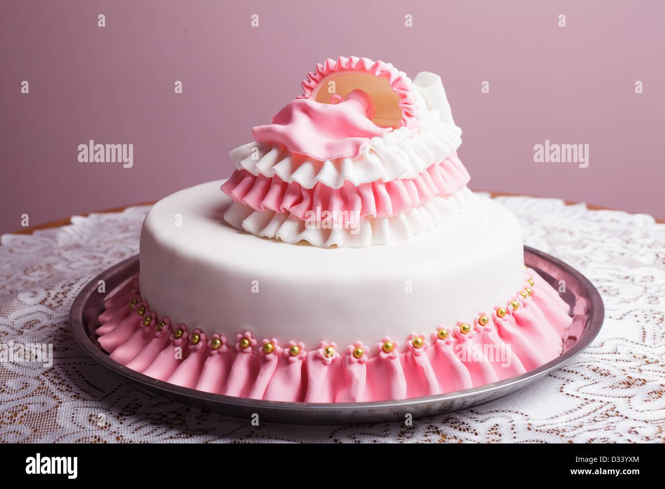 Details more than 76 bed cake images awesomeenglish.edu.vn