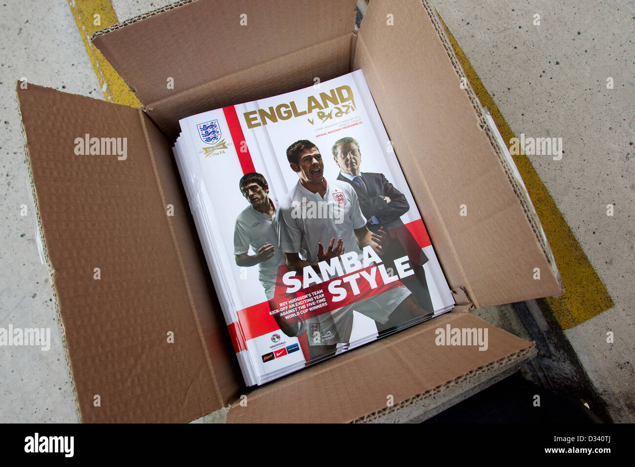 Wembley matchday hi-res stock photography and images - Alamy