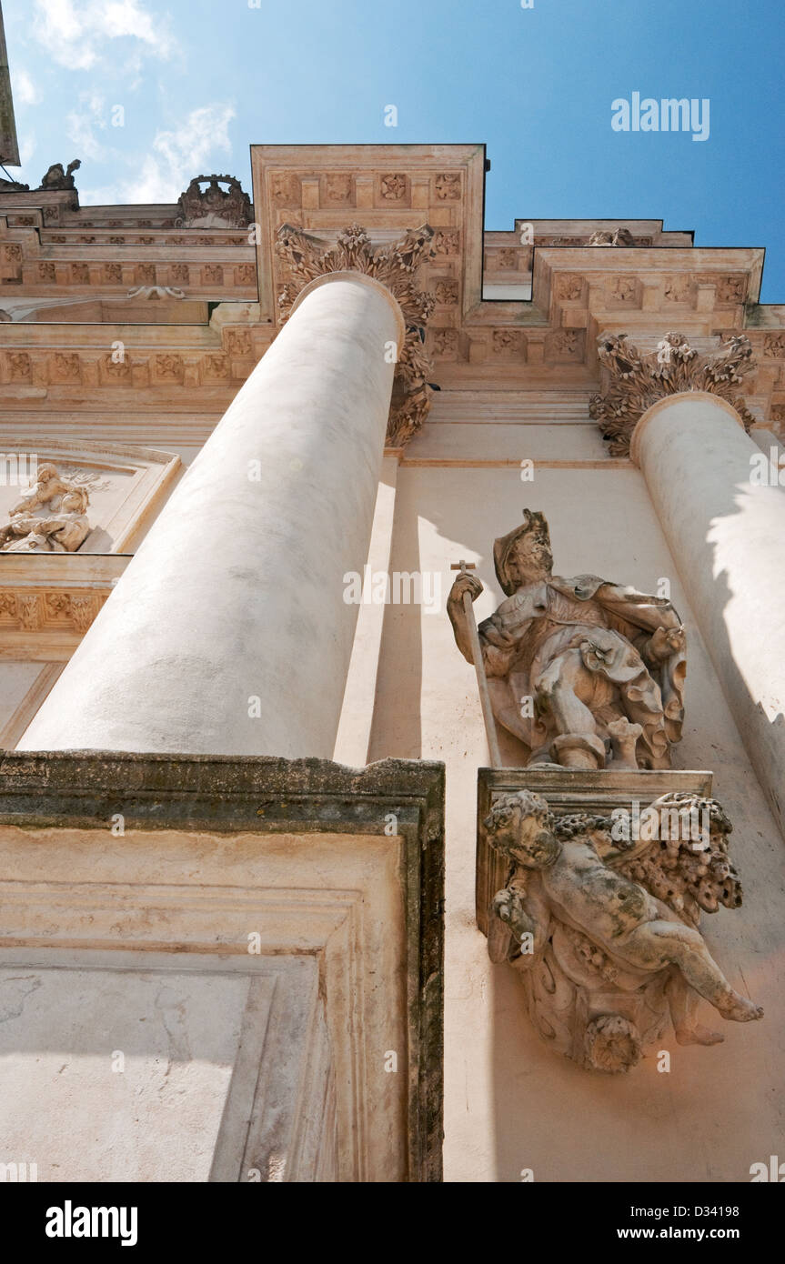 Looking up a column of the Basilica dei Santi Felice e Fortunado, Vicenza, Italy Stock Photo
