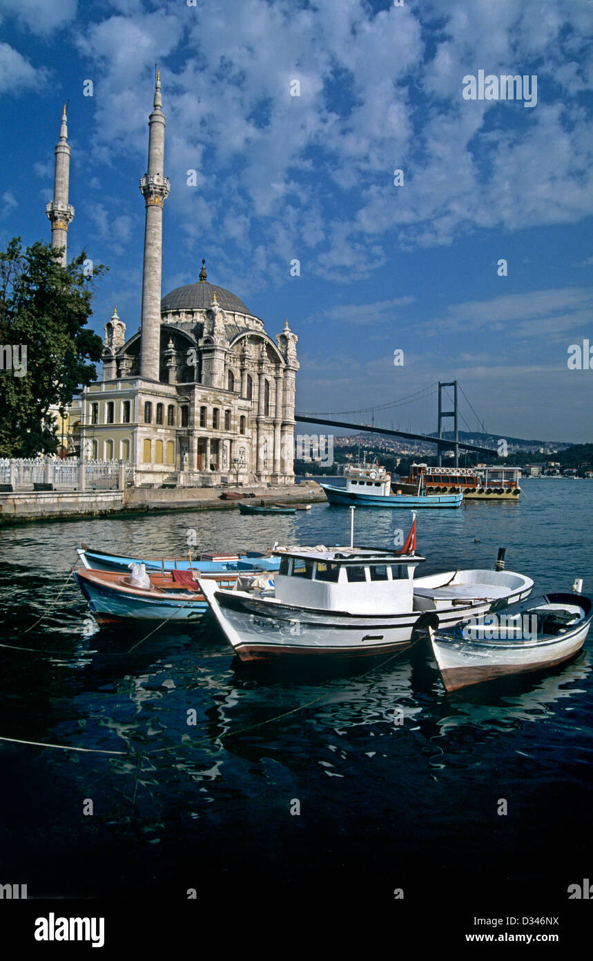 Mosque at Ortakoy in Istanbul, Turkey Stock Photo - Alamy