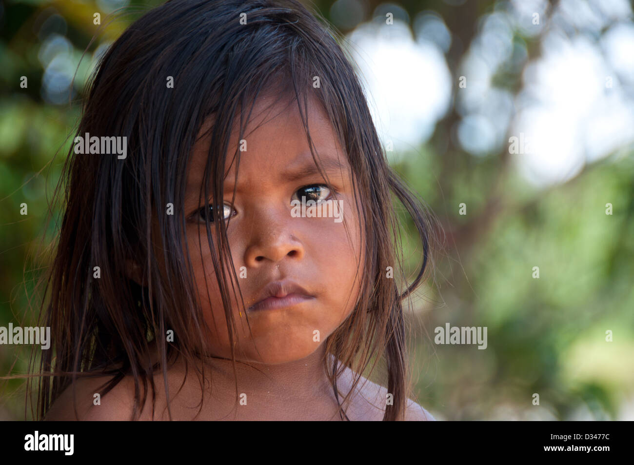 A Yagua young girl, surrounding of Iquitos, Amazonian Peru Stock Photo ...
