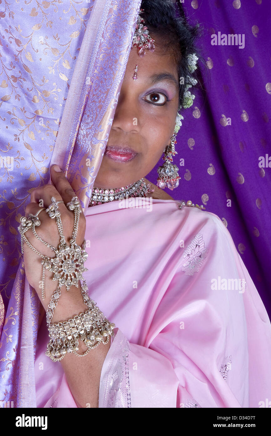 Indian woman wearing saree hi-res stock photography and images - Alamy