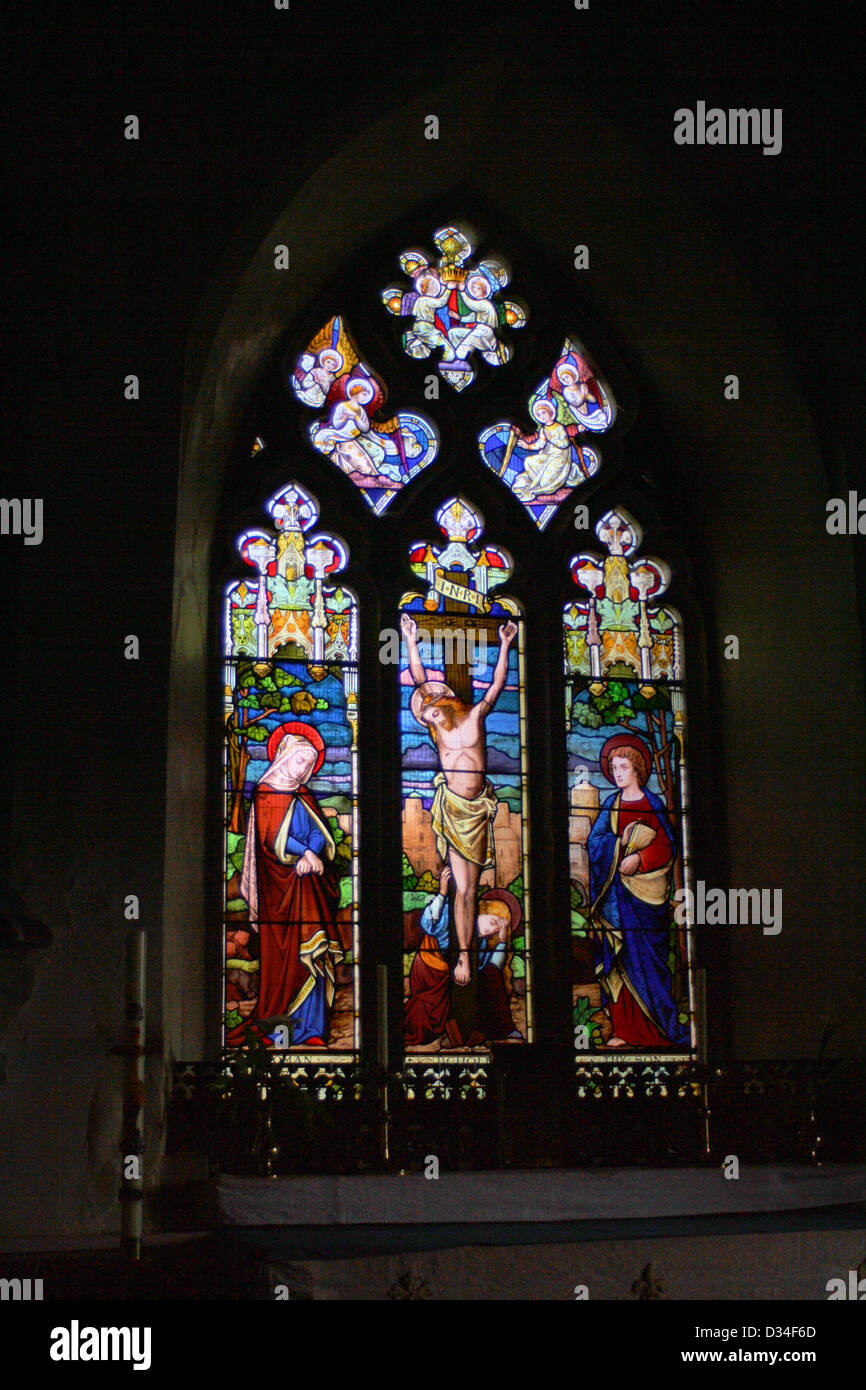 Memorial windows maintenance