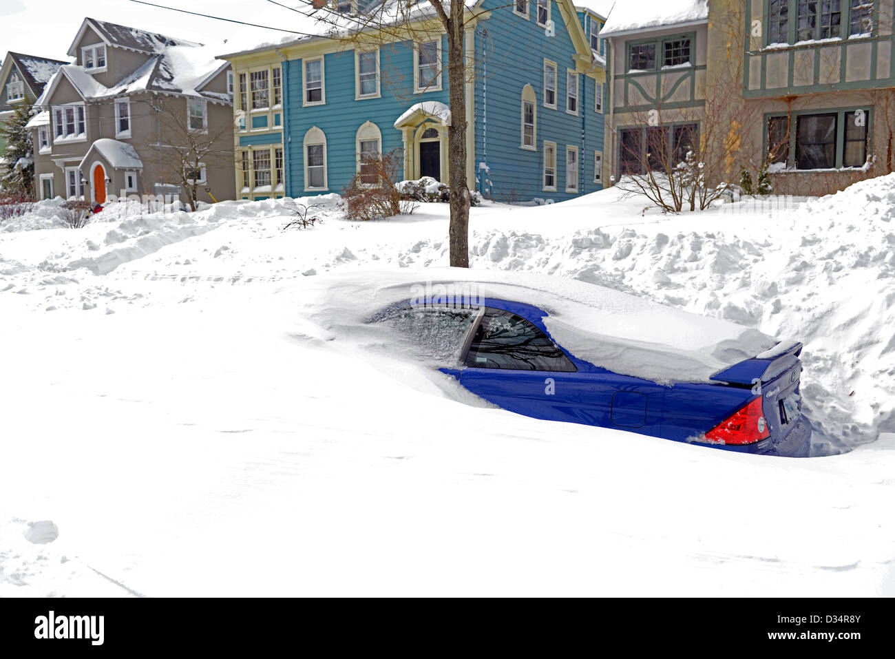 New Haven, Connecticut, USA. 9th February 2013. Car buried after