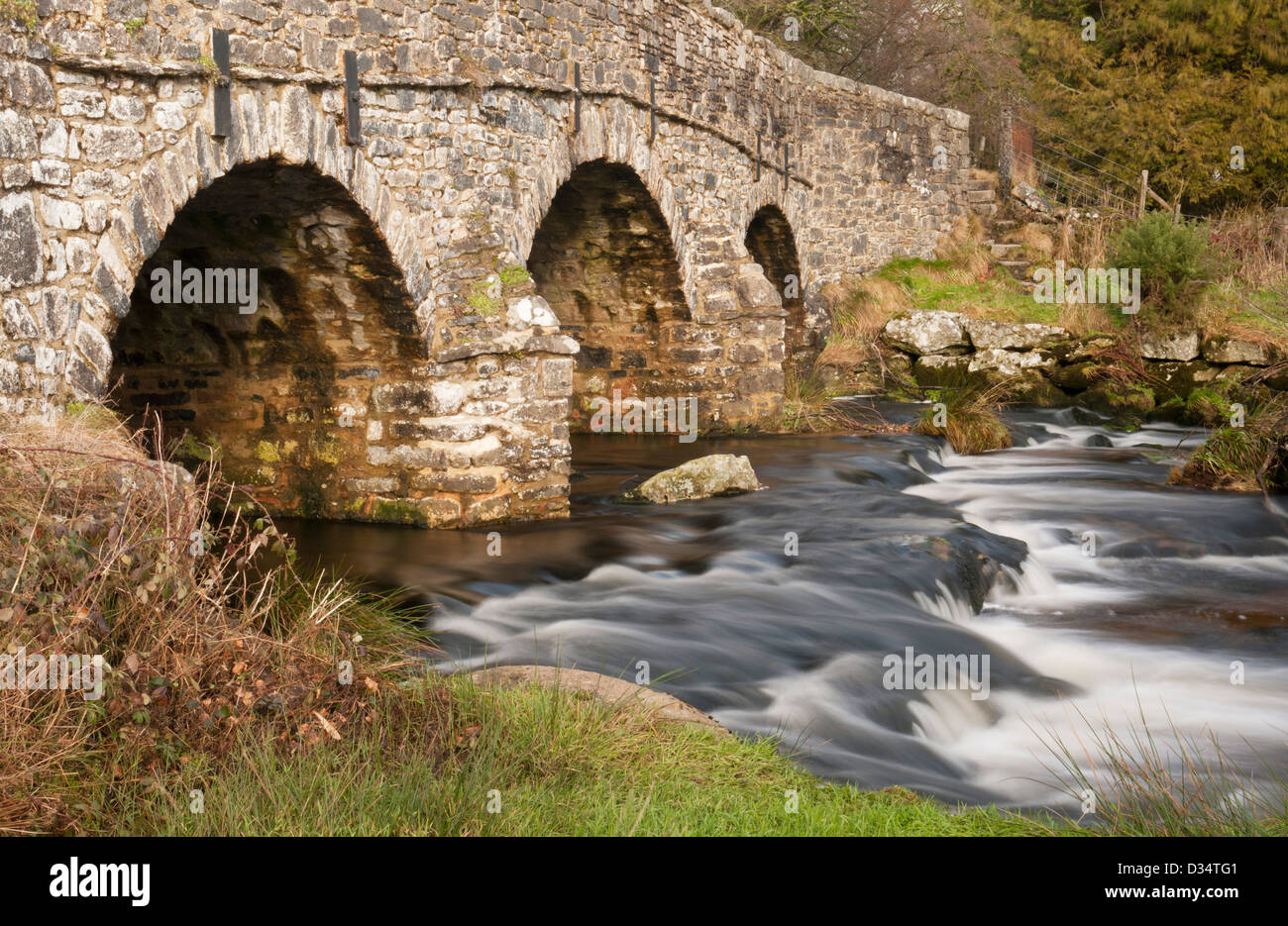 Stone bridge over East Dart at Postbridge, Dartmoor, Devon UK Stock Photo