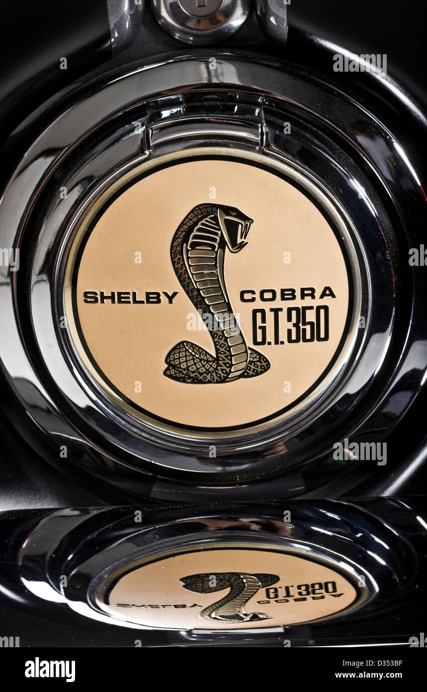 Logo insignia on petrol cap of Shelby Mustang GT350 Stock Photo