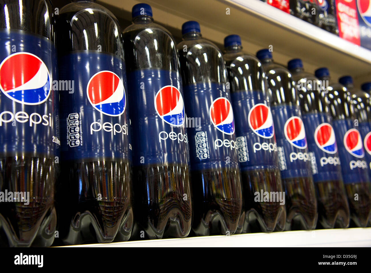plastic bottles of pepsi in a uk supermarket Stock Photo Alamy