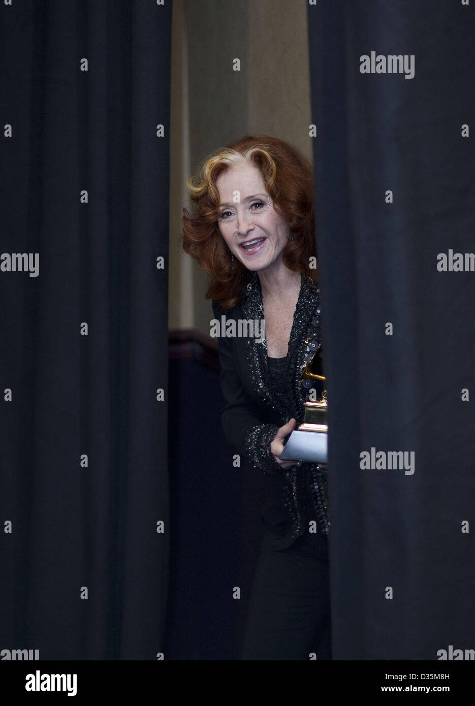 Feb. 10, 2013 Los Angeles, California, USA Bonnie Raitt receives