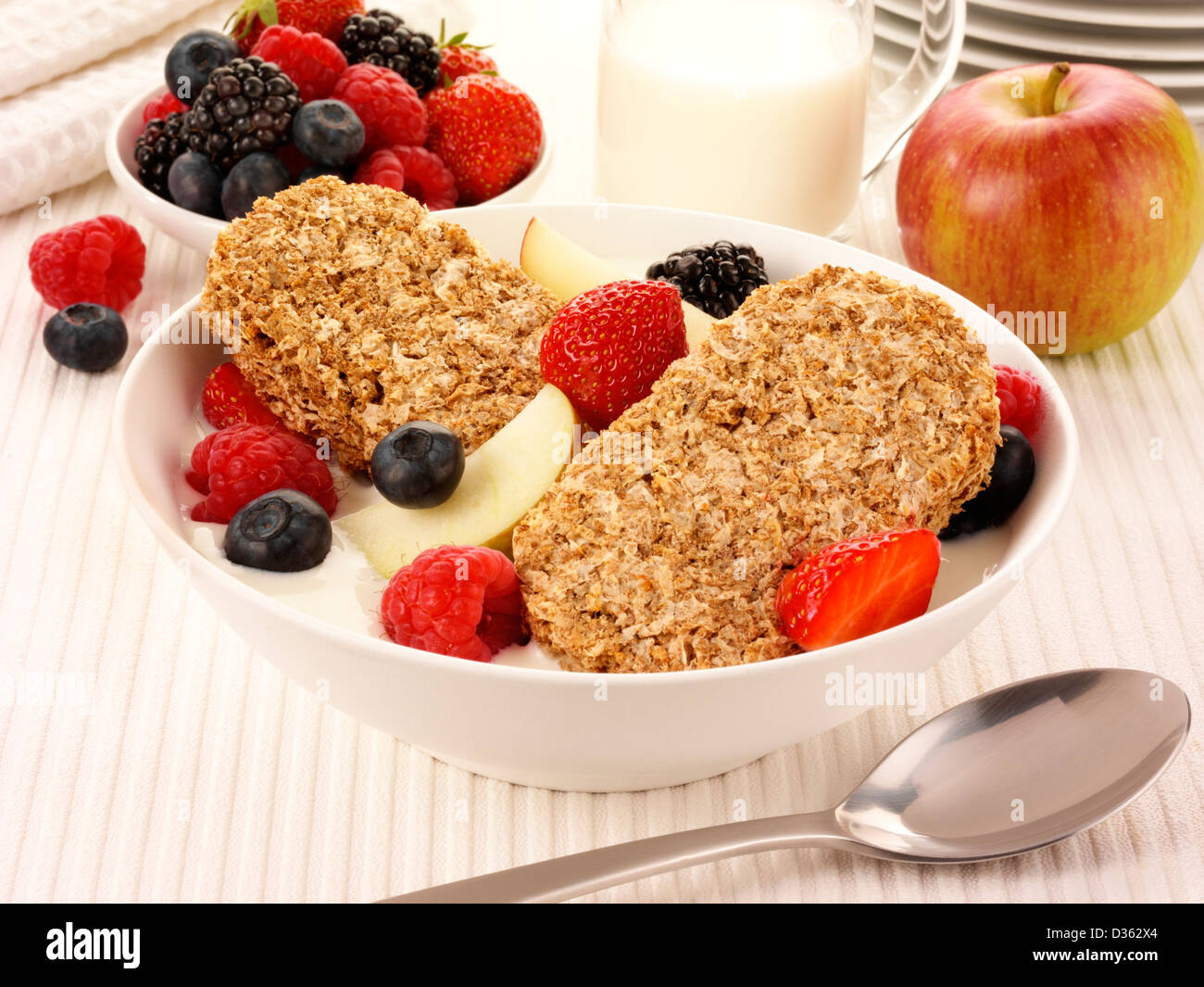 WHOLE WHEAT BREAKFAST CEREAL Stock Photo Alamy