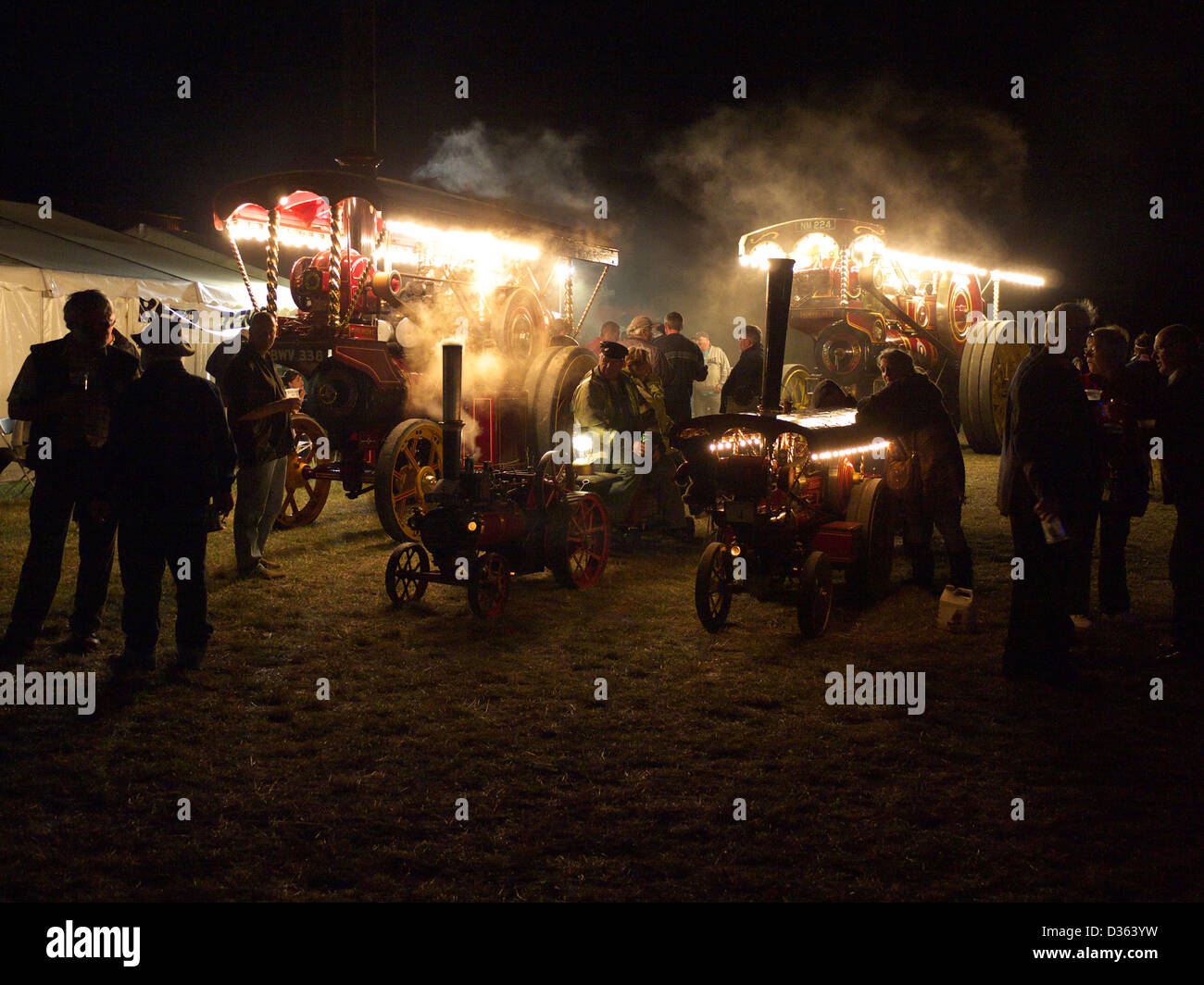 Miniature and full size traction engines generating lights for the beer